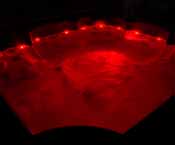 LED Beleuchtung Ringsum und mit Scheinwerfer im Wasser der Pools